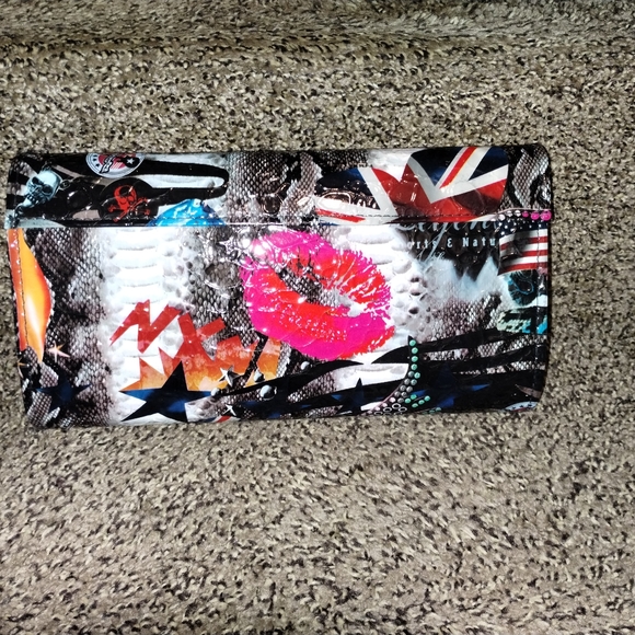 Purse - Picture 2 of 3